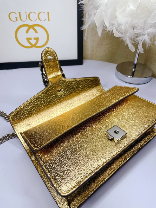 激安グッチバッグコピー角部分ディテール